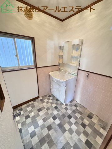 姫路市北平野６丁目　中古戸建の独立洗面台