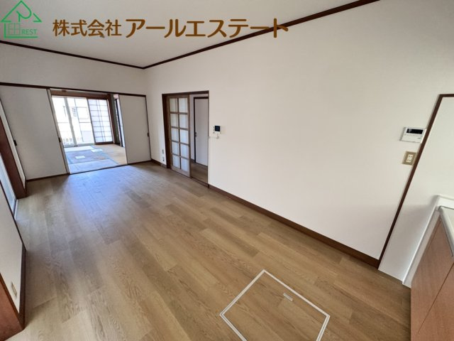姫路市北平野６丁目　中古戸建の居間・リビング
