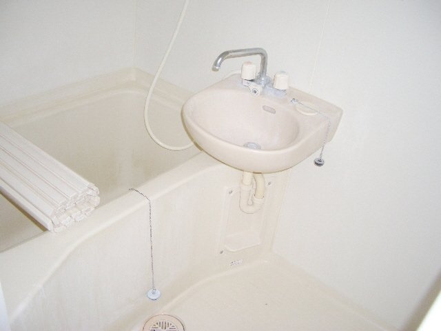 ベルデュールⅡの浴室