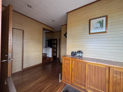 【玄関】 | 深谷市岡　中古住宅