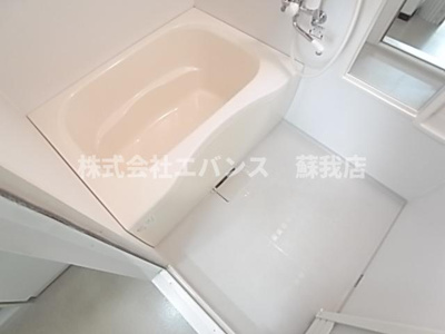 【浴室】 | セモア中山アパート | 落ち着いた空間のお風呂です