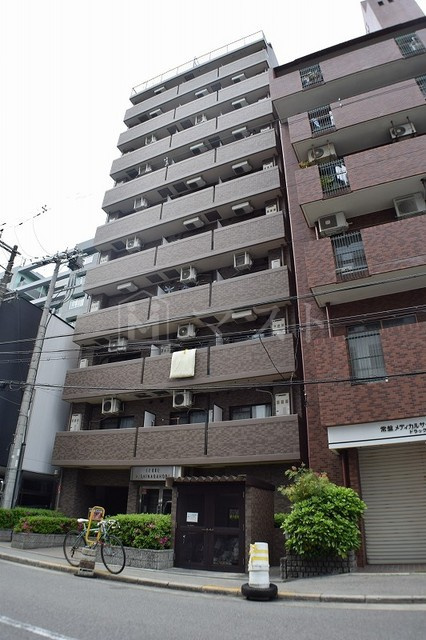 リーガル西長堀の外観