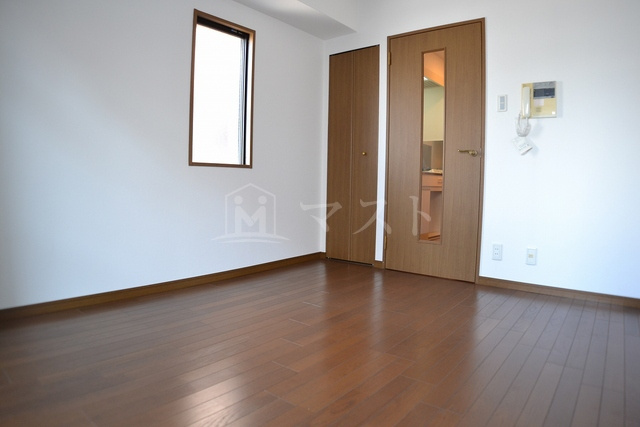 リーガル西長堀の居間・リビング