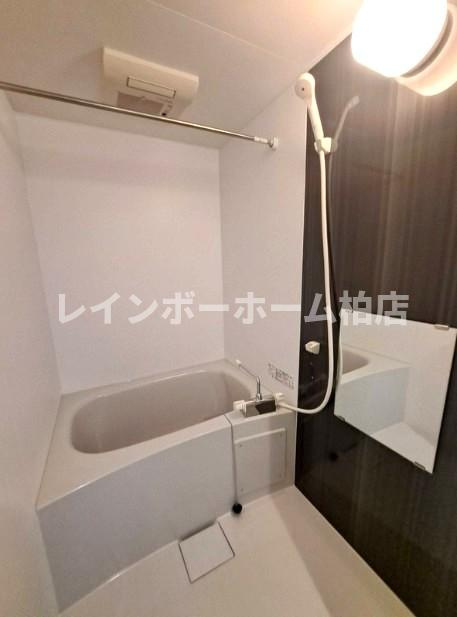 特典：仲介手数料が無料です!!の浴室|落ち着いた空間のお風呂です