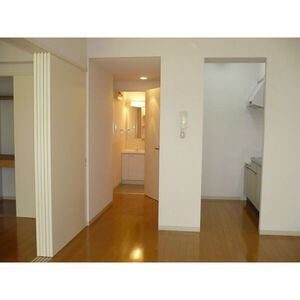 メゾンゆりの玄関