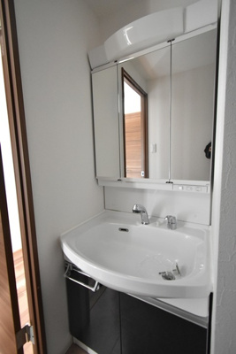 【洗面所】 | Ｆｒｉｅｎｄ　Ｃｏｕｒｔ岡山医大東