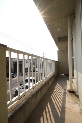 【バルコニー】 | サクシード今