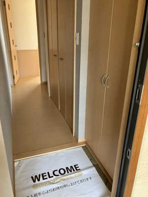 【玄関】 | フェイバリットフラットC棟