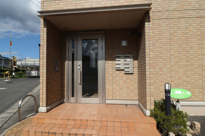 【エントランス】 | ラ・シャンブル