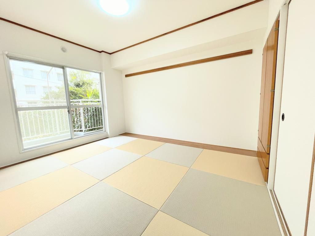 川越グリーンパークＭ－１号棟の洋室