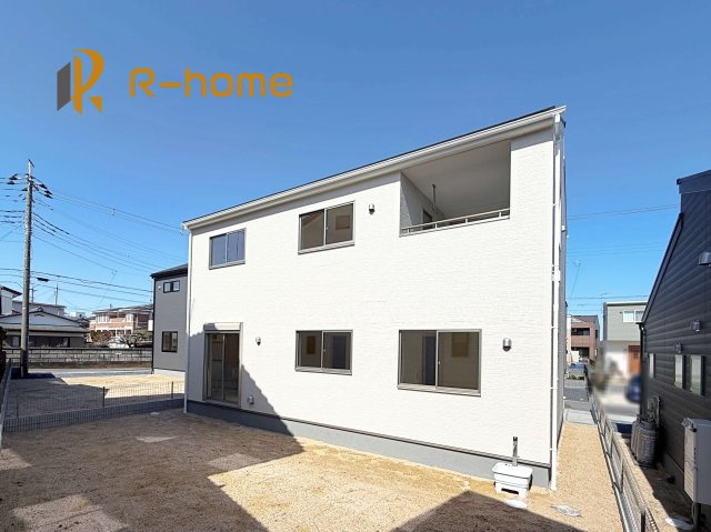 石岡市府中第1　新築戸建て　2号棟の外観|建物完成いたしました！ご予約で『平日』や『夕方』などでもご見学可能です！