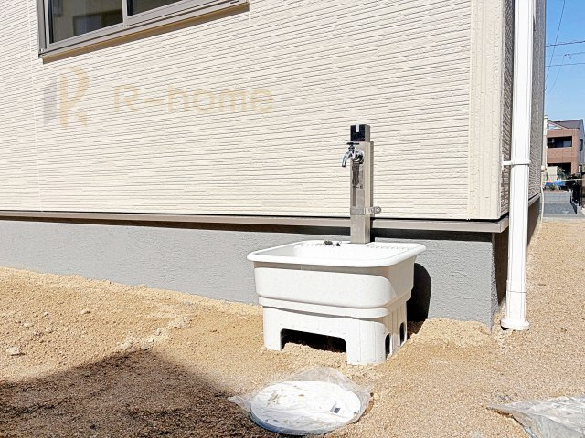 石岡市府中第1　新築戸建て　2号棟の設備|便利な立水栓付き！洗車や水やりもラクラク♪