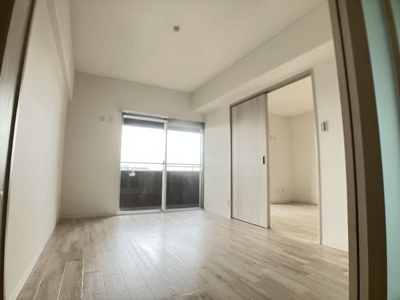 【居間・リビング】 | 厚生町クラウンズマンション