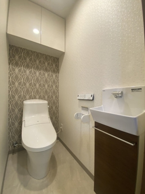 【トイレ】 | ロイヤルガーデン大元駅北 | 別号室の写真です