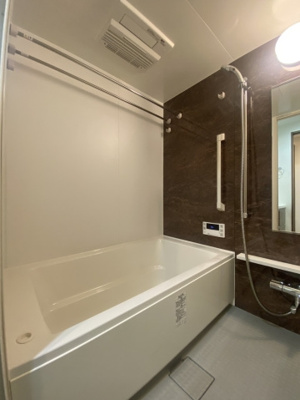 【浴室】 | ロイヤルガーデン大元駅北 | 別号室の写真です