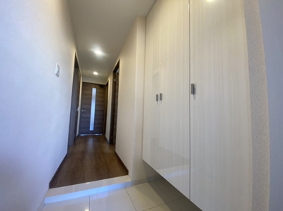 【玄関】 | ロイヤルガーデン大元駅北 | 別号室の写真です