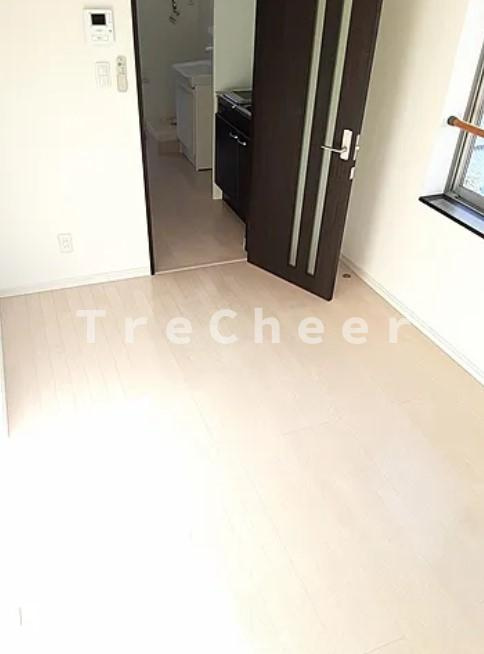 ウィンレックス赤羽の洋室