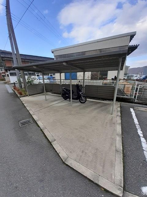グラン　ミラージュのその他|屋根付きの駐輪場は無料です★