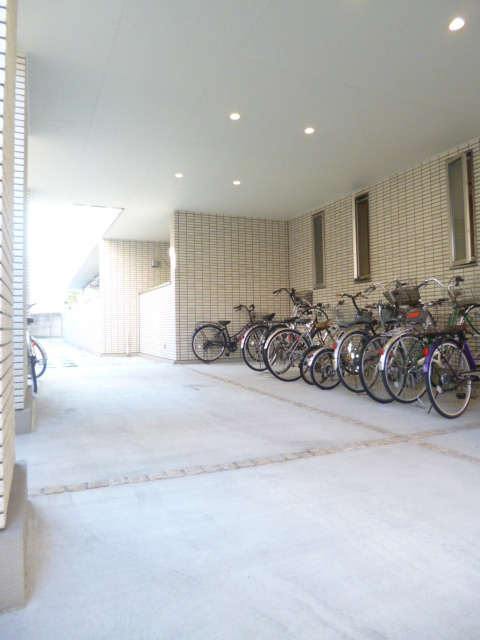 グレース横浜のその他共用部分|★敷地内駐輪場★