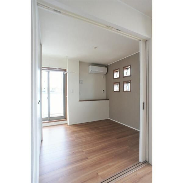 Ｓｏｕｔｈ　Ｓｉｄｅ　１１　サウスサイドイレブンの居間・リビング