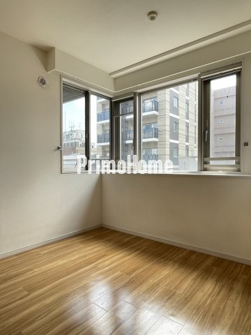 レジディア文京湯島の洋室|※リノベーション前、1月完了予定