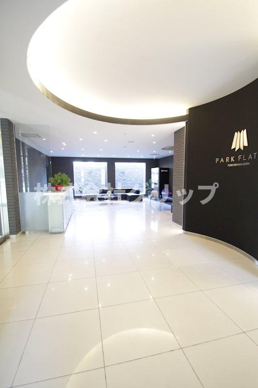 パークフラッツ横濱公園のロビー