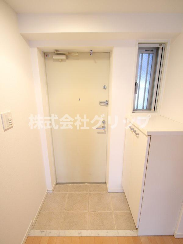 パークフラッツ横濱公園の玄関