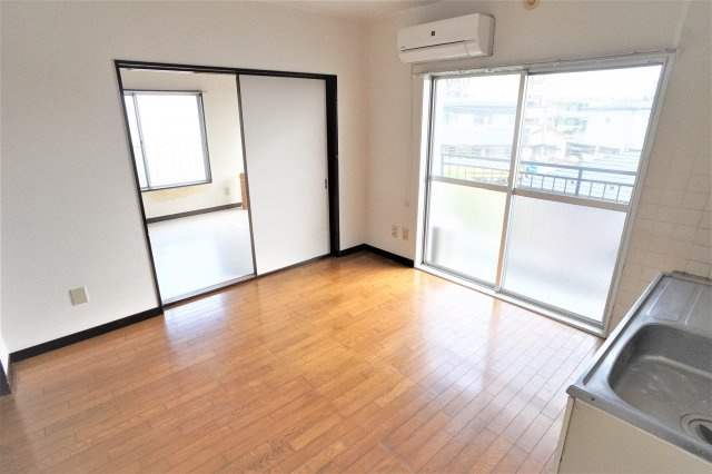 JAIRO薬園台の居間・リビング|※別のお部屋の写真です