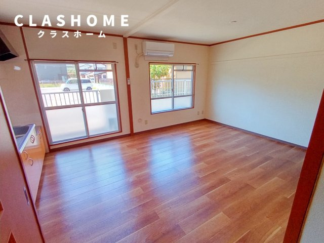 コーポ鳥山　　 刈谷市近郊の賃貸はクラスホーム刈谷店の居間・リビング|同物件の別部屋になります。