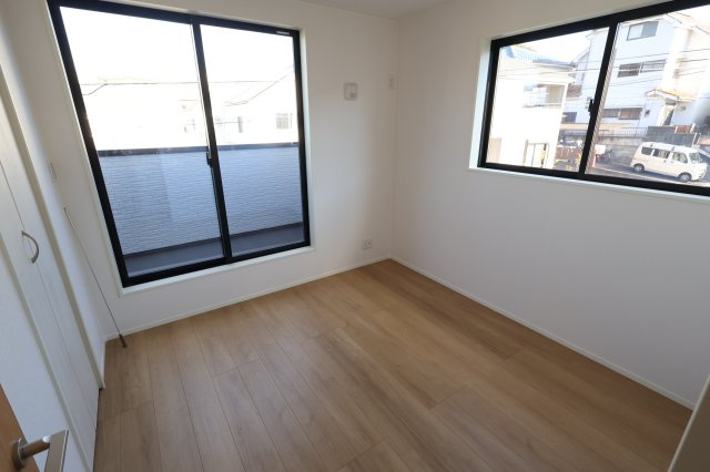 《仲介手数料無料》緑区大字三室2083-4新築一戸建てミラスモの洋室