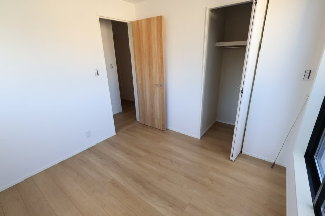 《仲介手数料無料》緑区大字三室2083-4新築一戸建てミラスモの洋室