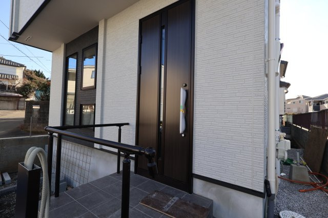 《仲介手数料無料》緑区大字三室2083-4新築一戸建てミラスモの玄関