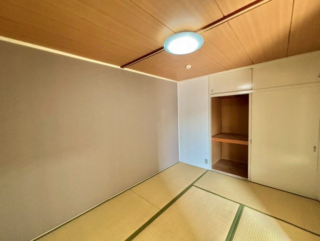 シャトー三木の和室