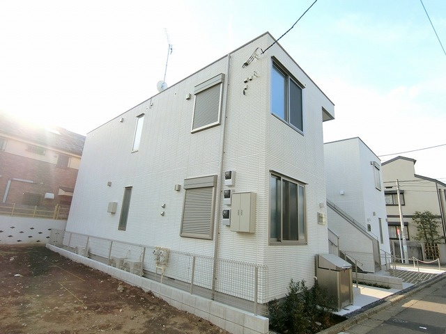 Ｂｒｉｄｇｅ　Ｃｏｕｒｔ浜田山　ＥＡＳＴのエントランス|★耐震・耐火性に優れた旭化成ヘーベルメゾン★