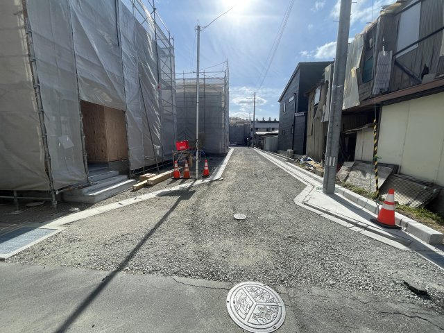 新築戸建・新築建売　郡山市昭和第9　芳賀小・第四中の前面道路含む現地写真|車通りが少なく静かな住宅街に立地♪前面道路も穏やかな雰囲気でゆったりとした暮らしができます♪