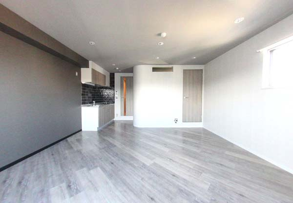 ラフィナート和泉の洋室|落ち着いた色調の洋室です