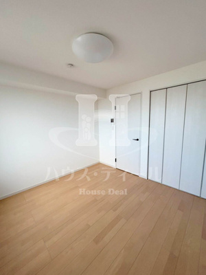 【洋室】 | レピュア蓮根レジデンスⅡ | 個人の部屋や寝室として使える洋室です