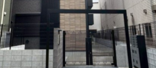 ウッドクレスト荒川レジデンスのエントランス