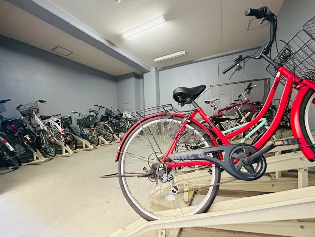 ダイアパレス川越連雀町の駐輪場|2/3　撮影