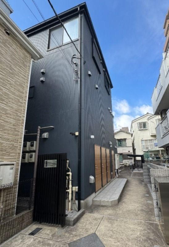 ウラノス小松川の外観