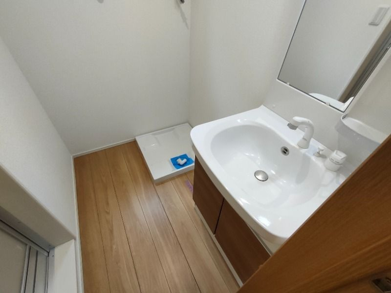 ウラノス小松川の独立洗面台