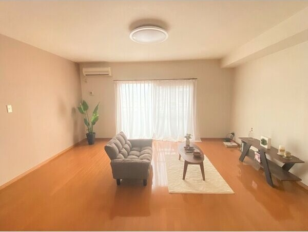 いおりの居間・リビング