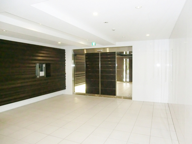 プレミアムキューブ東十条Ａｒｉａのロビー|広々ゆったりなエントランス！