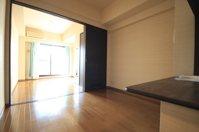 【居間・リビング】