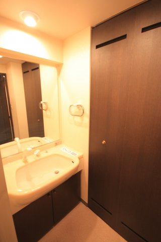 【独立洗面台】