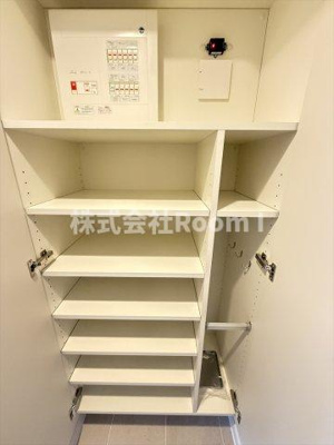 【玄関】 | ザ・パークハビオ谷町六丁目テラス | ゆったりとした玄関です