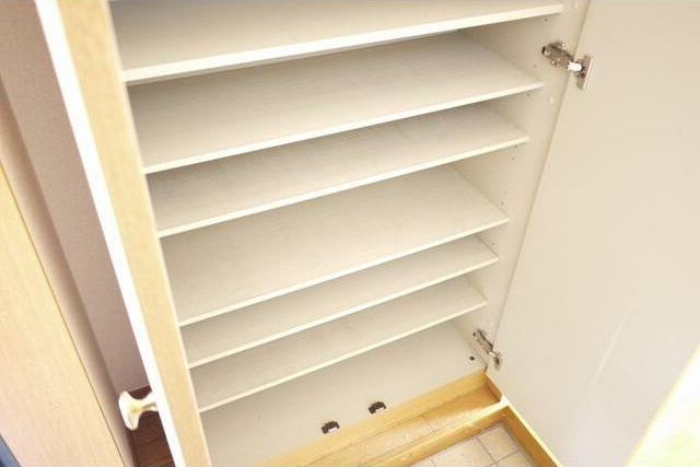 熊本市東区八反田１丁目の賃貸マンションの収納