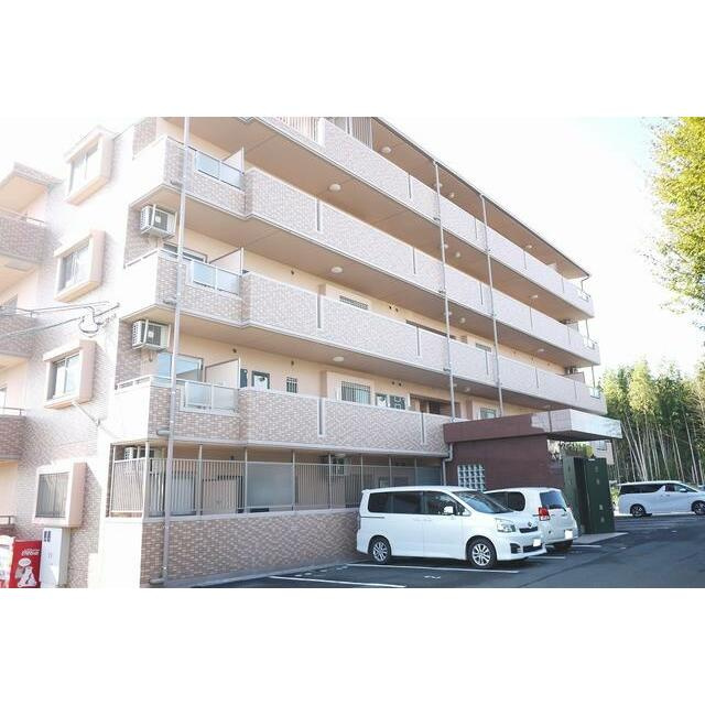 熊本市東区八反田１丁目の賃貸マンションの外観