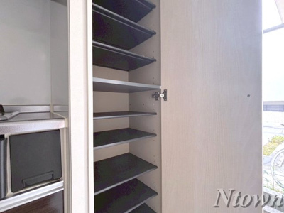 【収納】 | モルゲンロート | 大きなスペースがあり、収納には困りません