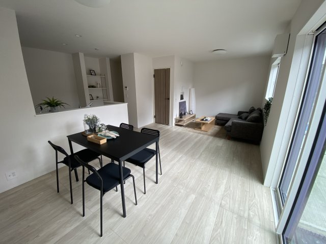 所沢市下安松第2期の居間・リビング